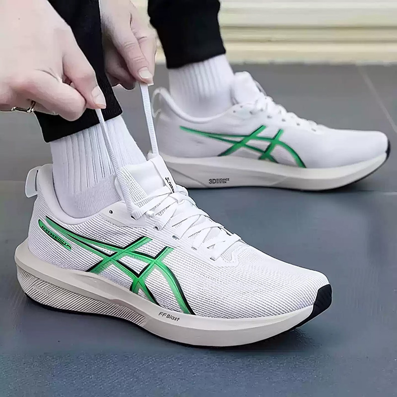 Asics DYNABLAST 4 Weiß Fluores – Table Tennis Shoes Asics Bewertung und Preis